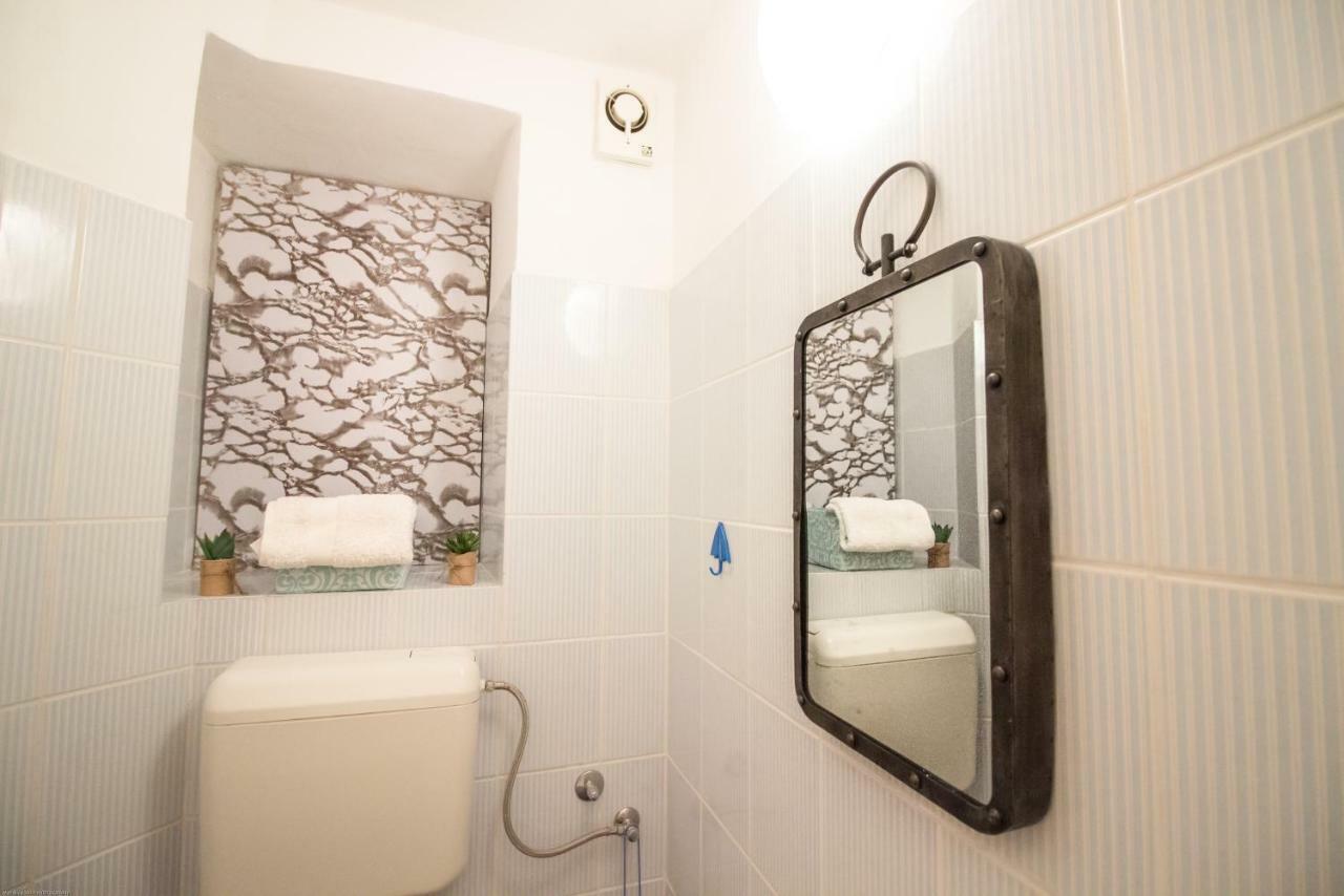 Apartments Kuca Mala Спліт Екстер'єр фото